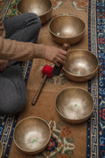 Load image into Gallery viewer, Himalayas Singing Bowl Chakra Set - Tibetan Bowl