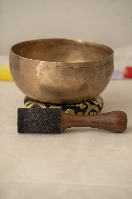 “Traditional Nepali Kopre singing bowl for meditation and sound healing”