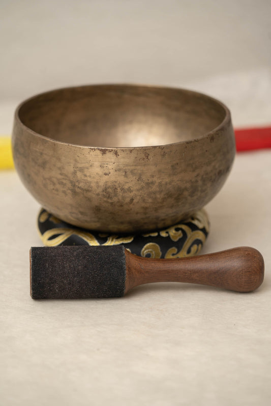 Authentic Himalayan Kopre singing bowl for yoga and sound healing