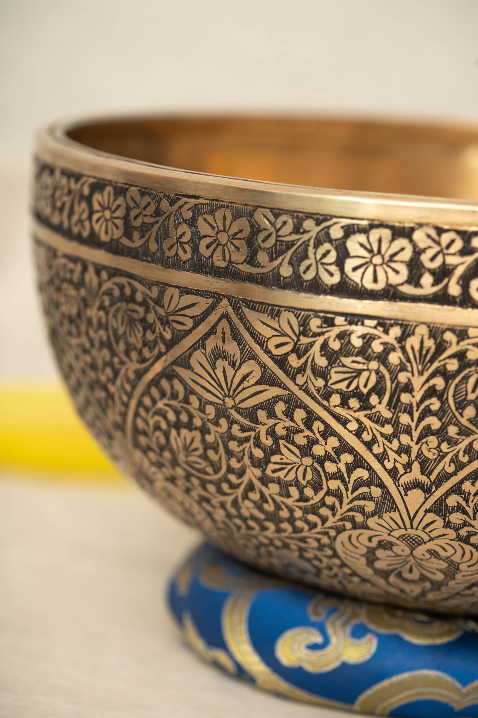 Tibetan Singing Bowl with hand-carved lotus design