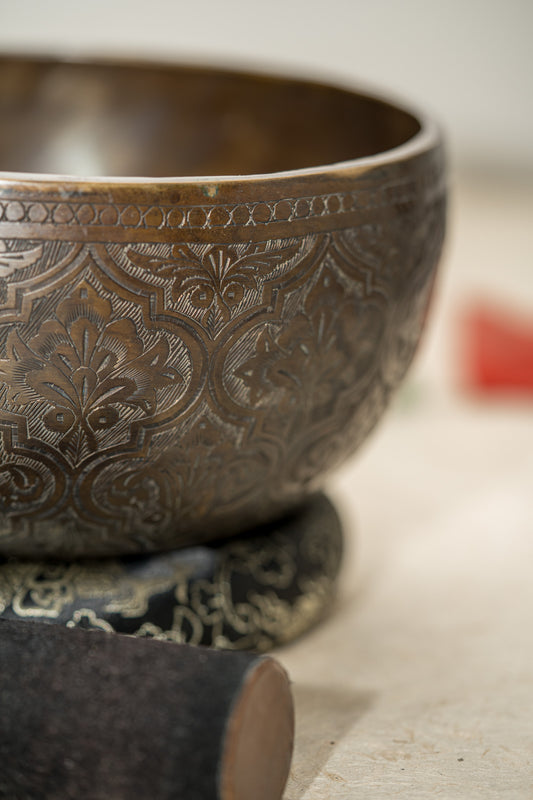 Sacred Lotus Carved Antique Singing Bowl - Handcrafted Tibetan Bowl