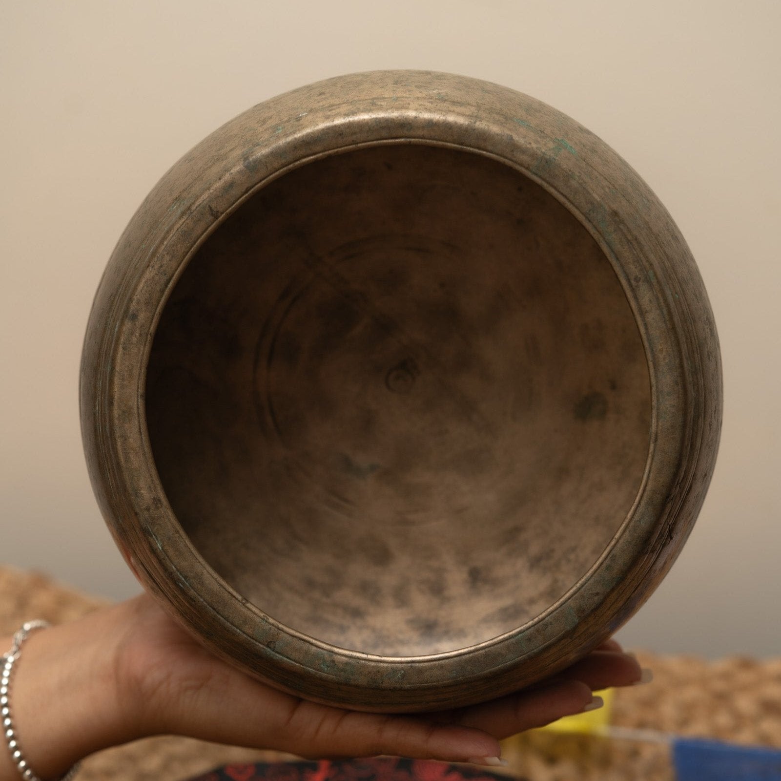 Mani Singing Bowl (E4 | 316 Hz)