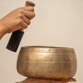 Load image into Gallery viewer, Mani Singing Bowl (D5 | 588 Hz)
