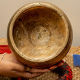 Load image into Gallery viewer, Mani Singing Bowl (D5 | 588 Hz)
