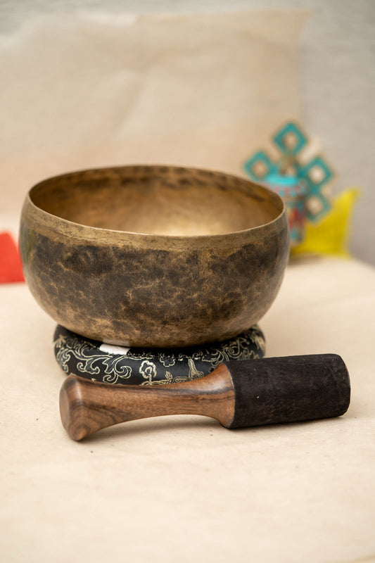 Kopre Singing Bowl for Sacral and Third Eye Chakra - Meditation Bowl