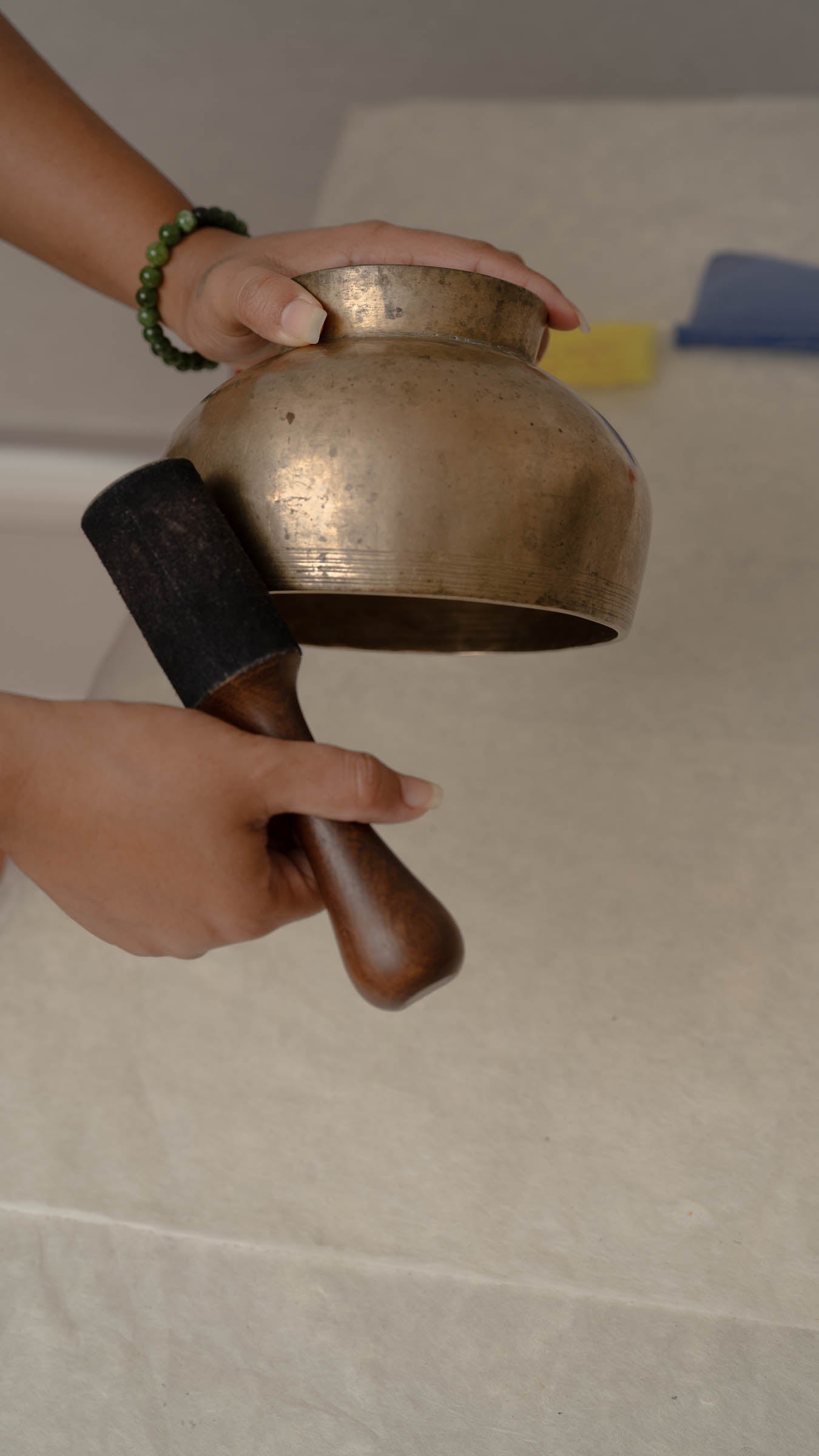 Antique Naga Singing Bowl – Rich vibrations for healing and energy balance