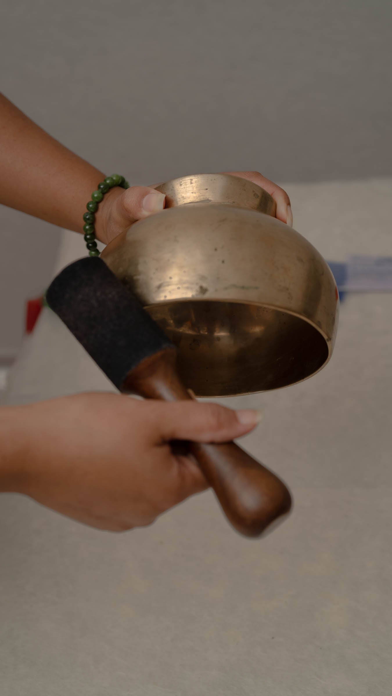 Antique Naga Singing Bowl – Rich vibrations for healing and energy balance