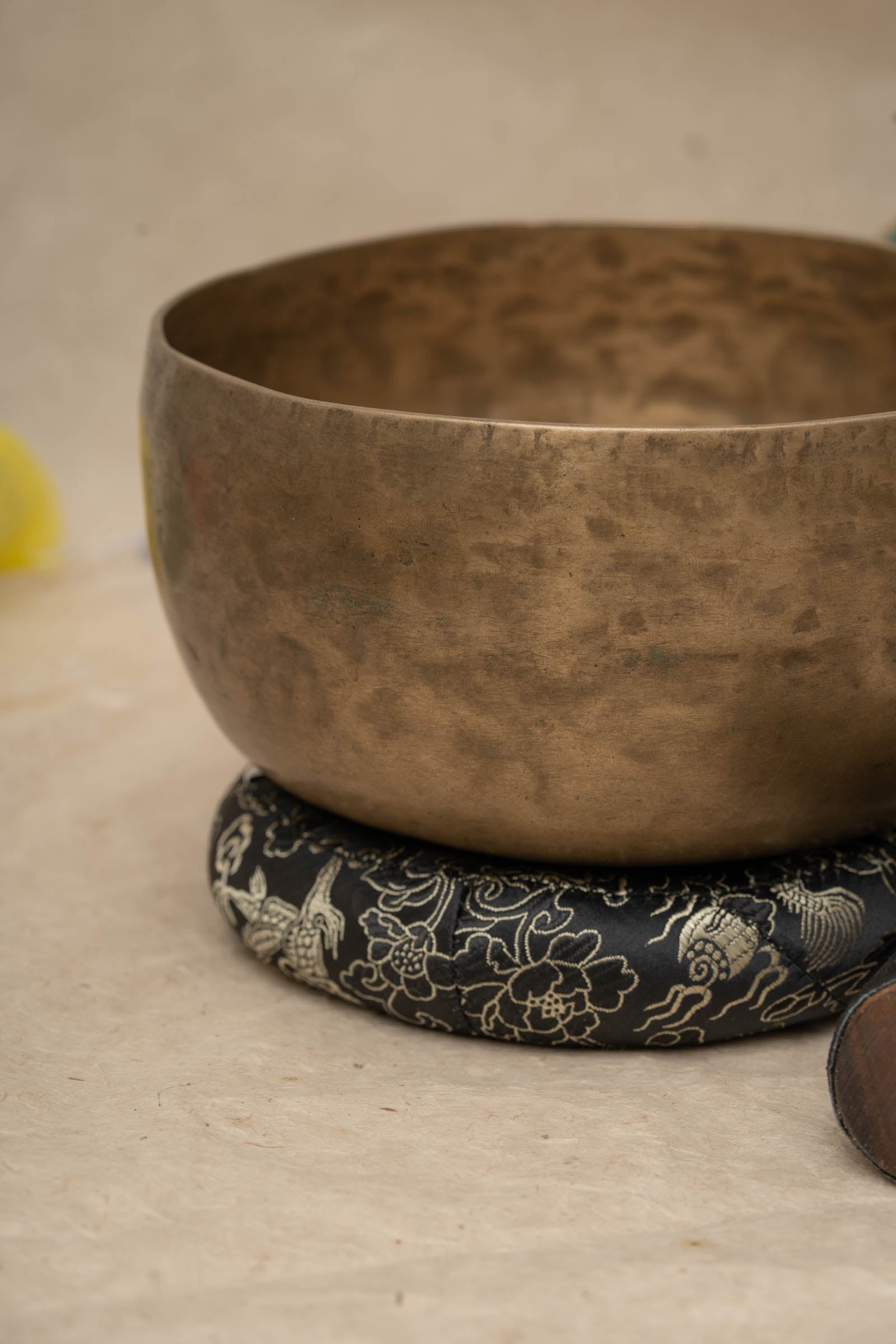 Thadobati Singing Bowl for Throat and Root Chakra